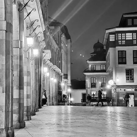 Jardin De San Feliz / Fontan アパート *