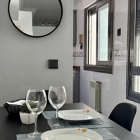 Jardin De San Feliz / Fontan Apartamento Oviedo